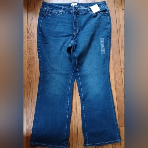 Sonoma Goods For Life Denim - Sonoma - Women's Mid Rise Bootcut Dark Wash Denim Plus Size Jeans. Size 20W. NWT